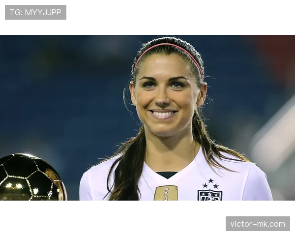 亚历克斯·摩根赛后直接拎包去接娃，这妈系女足球星的日常也太真实了